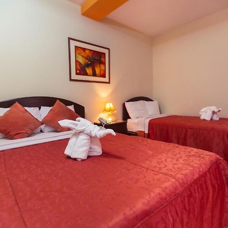 Hotel Plaza Bolognesi Trujillo Esterno foto
