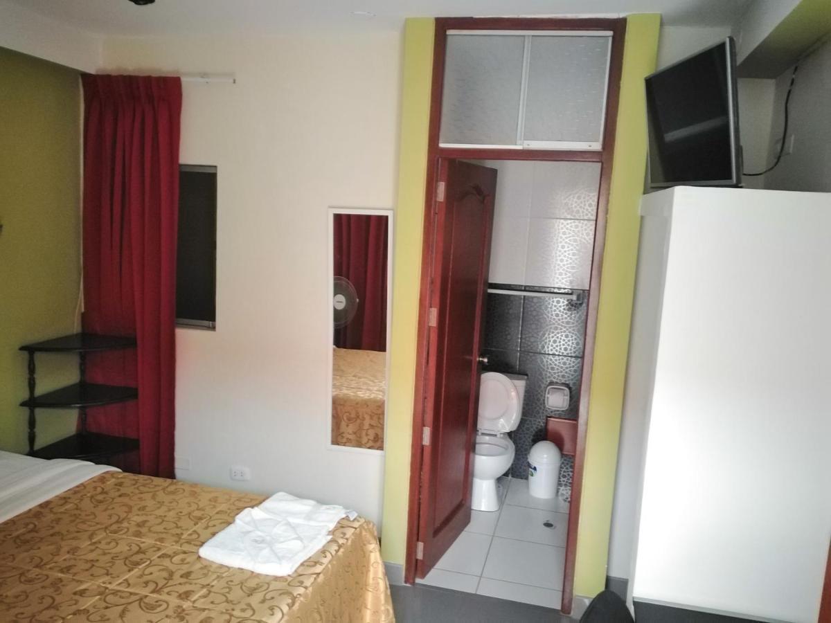 Hotel Plaza Bolognesi Trujillo Esterno foto