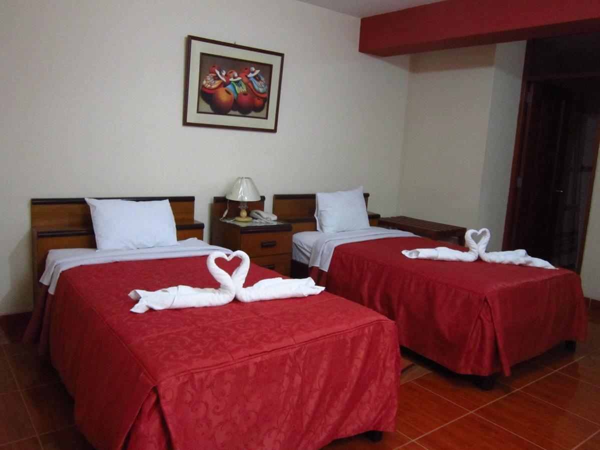 Hotel Plaza Bolognesi Trujillo Esterno foto