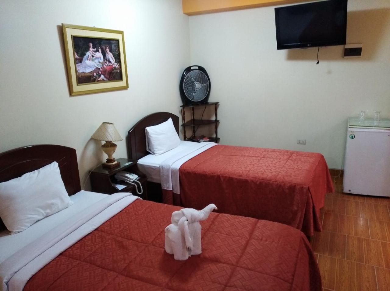 Hotel Plaza Bolognesi Trujillo Esterno foto