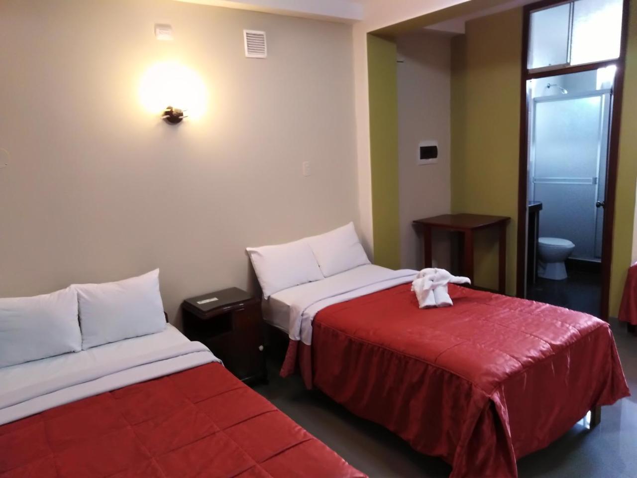 Hotel Plaza Bolognesi Trujillo Esterno foto